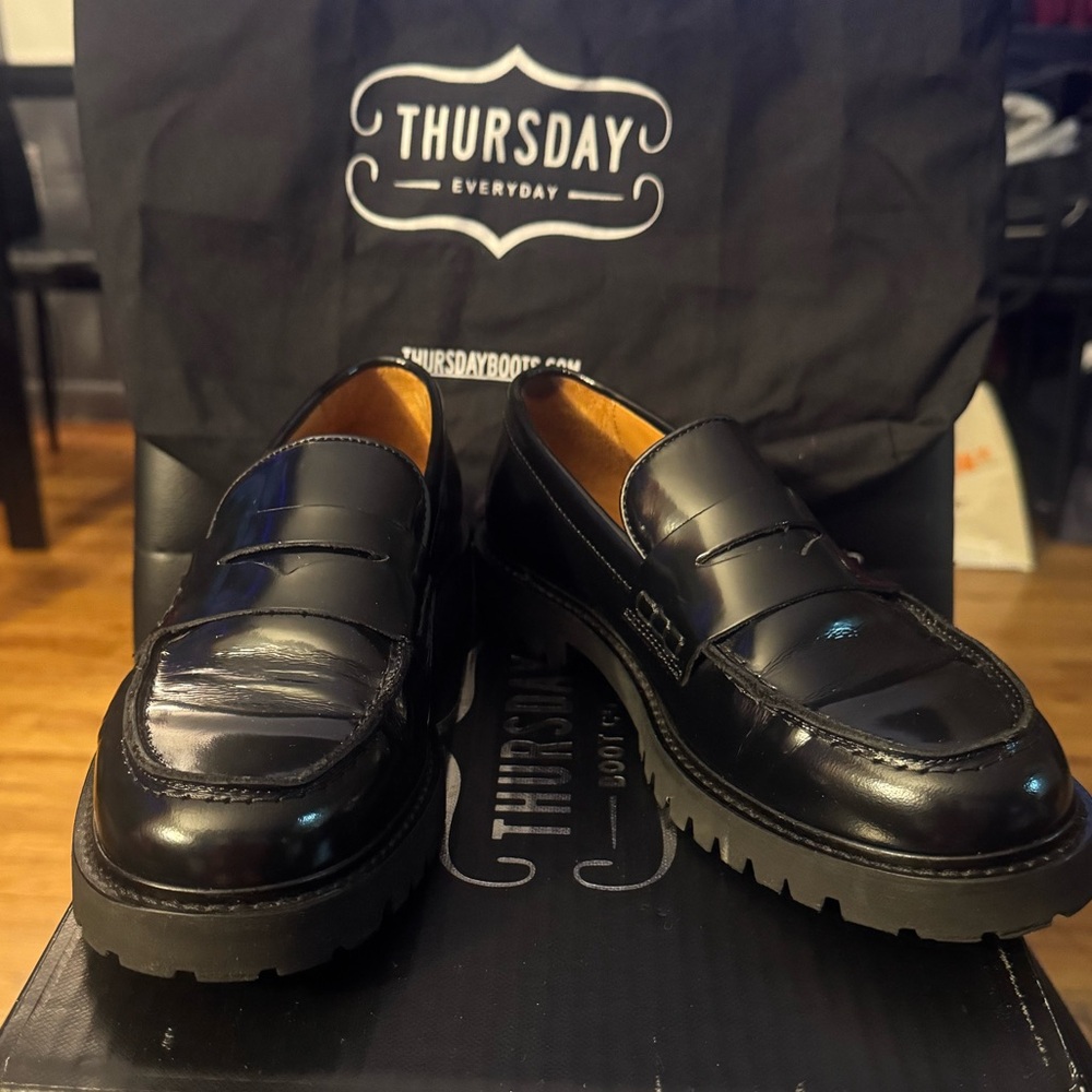 Woman Penni platform black 7.5 Thursday